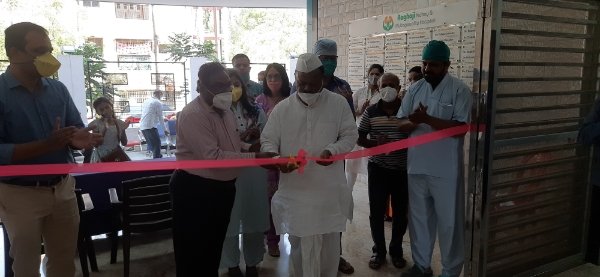 डॉक्टर रघोजी यांचे मोफत आरोग्य तपासणी शिबीर