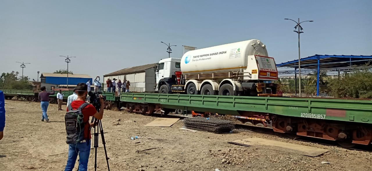 ऑक्सीजन एक्सप्रेस येणार सोलापुरात…