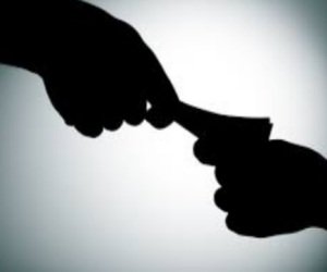 माळशिरस | बिल काढण्यासाठी लाचेची मागणी