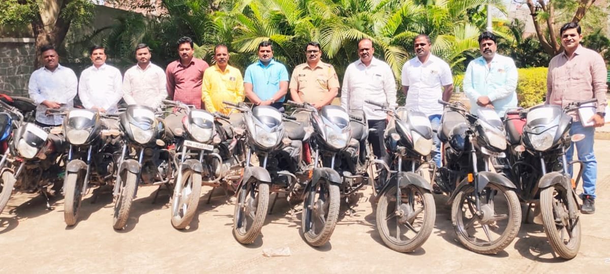 सोलापूर, धाराशिव, कर्नाटक येथील मोटरसायकल चोरी उघडकीस