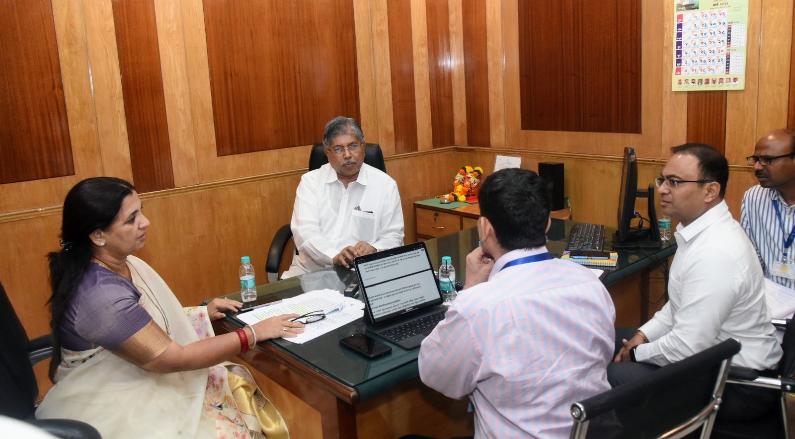 पानशेत पूरग्रस्त पुनर्वसित सहकारी सोसायटींच्या भाडेपट्टा जमिनीसंदर्भात राज्य शासन सकारात्मक – मंत्री