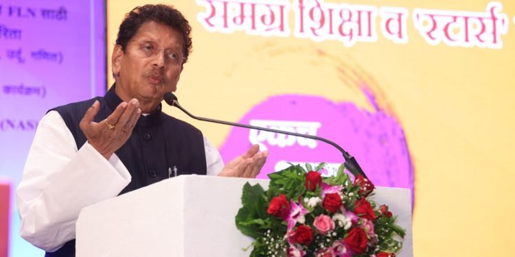 आधुनिक महाराष्ट्र घडविण्यासाठी एकजुटीने कार्य करावे- शालेय शिक्षण मंत्री दीपक केसरकर